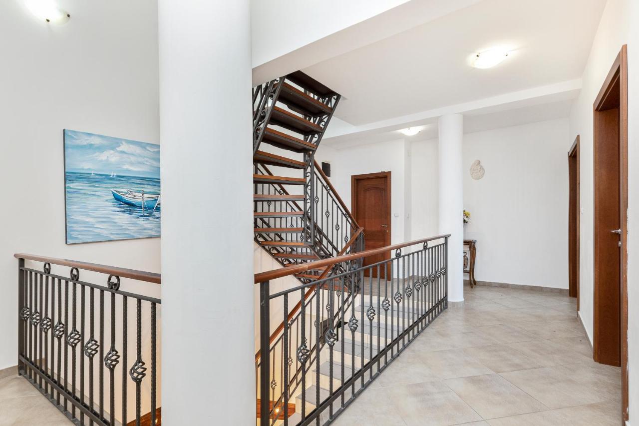 Villa Forest Kotor Ngoại thất bức ảnh