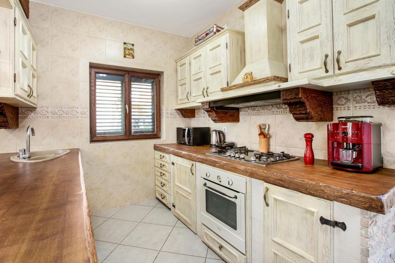 Villa Forest Kotor Ngoại thất bức ảnh