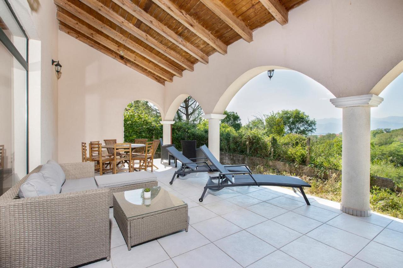Villa Forest Kotor Ngoại thất bức ảnh
