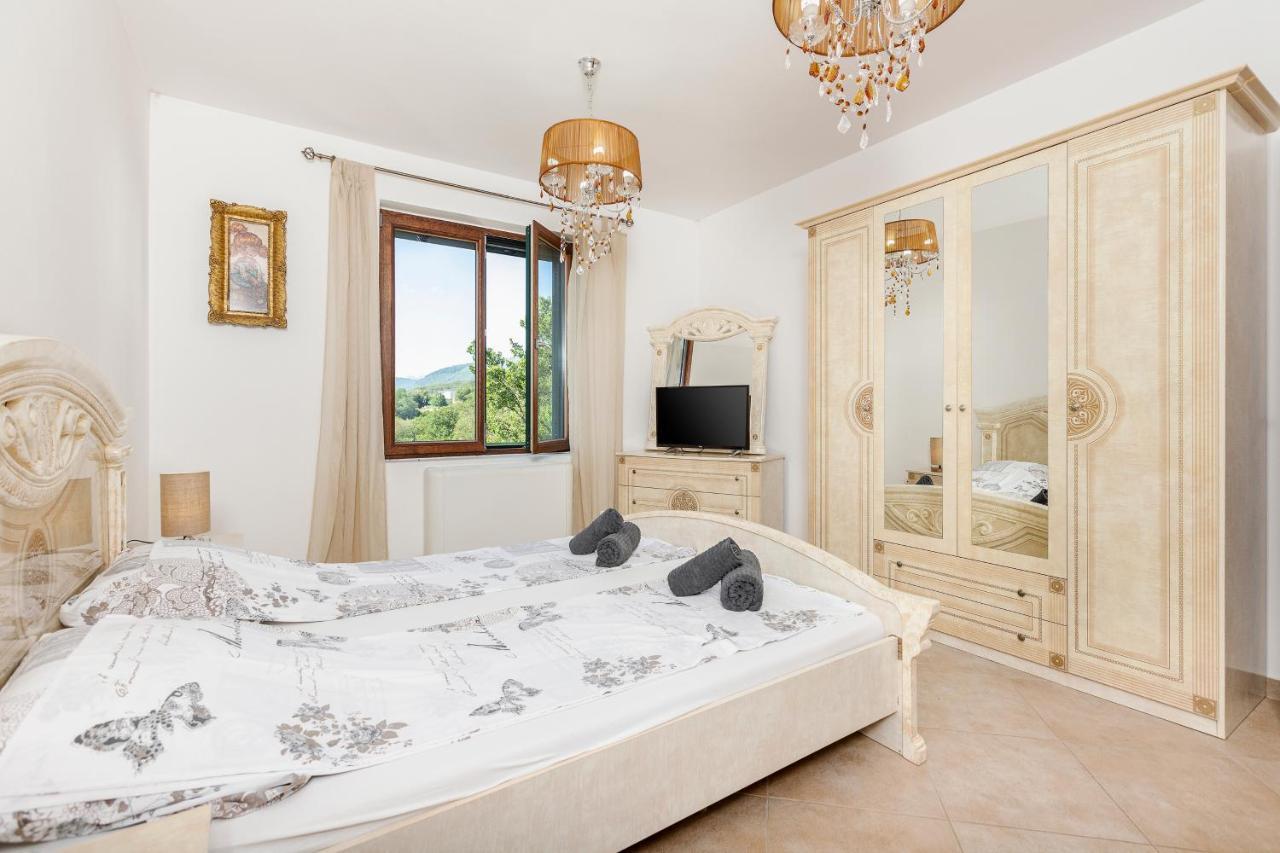 Villa Forest Kotor Ngoại thất bức ảnh