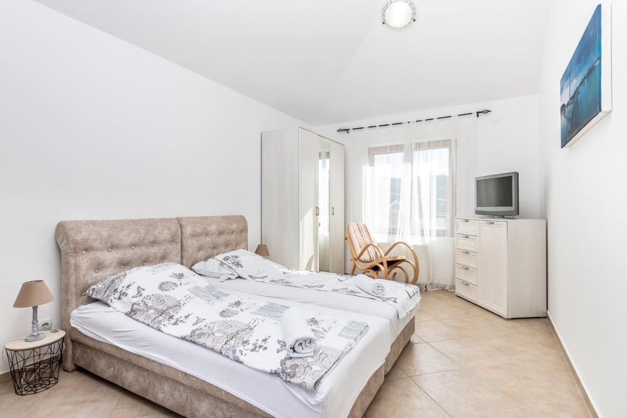 Villa Forest Kotor Ngoại thất bức ảnh